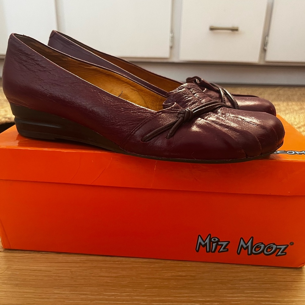 Super cute Mis Mooz loafers - Picture 3 of 5
